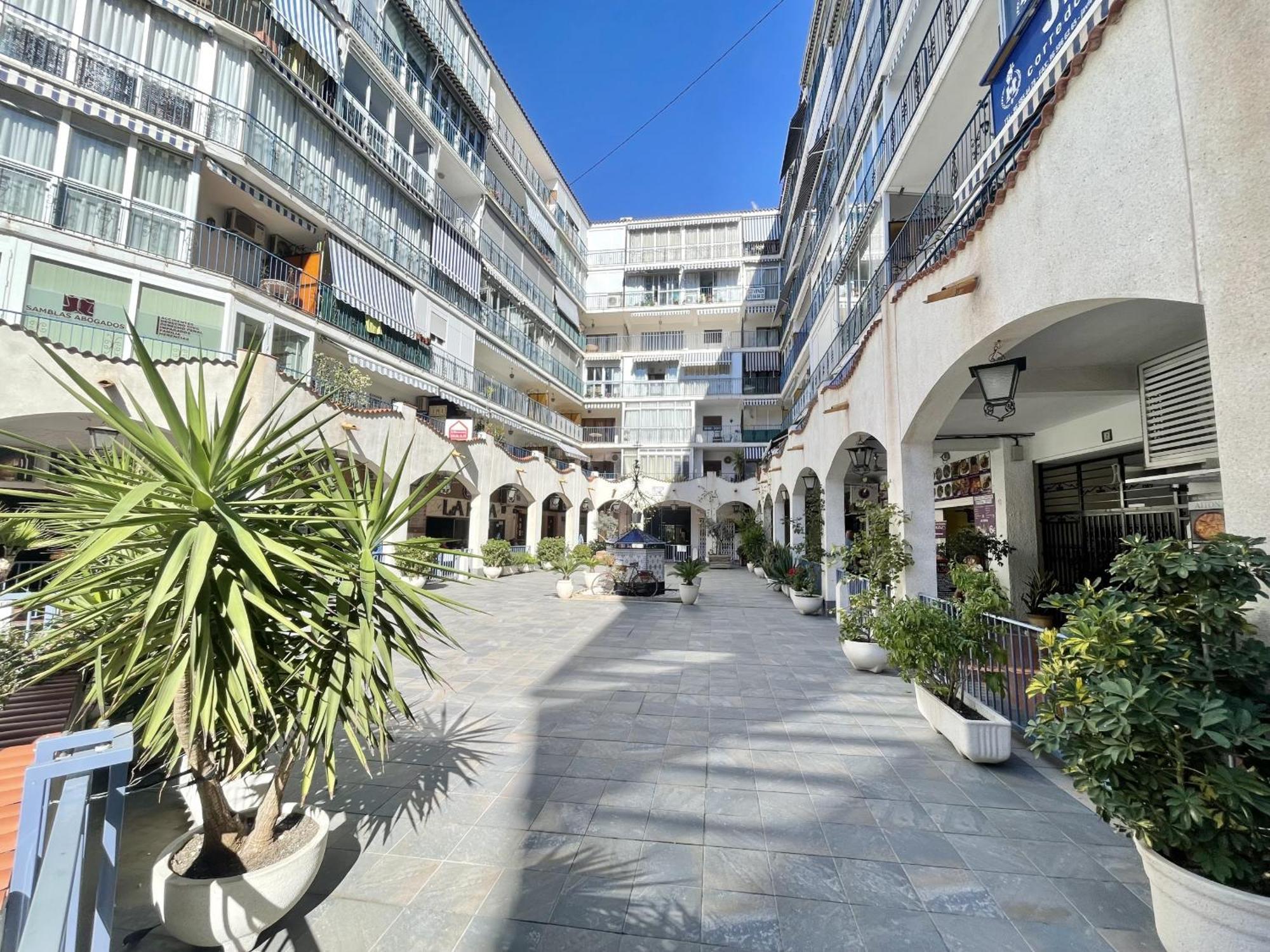Apartment In Benidorm City Center Экстерьер фото